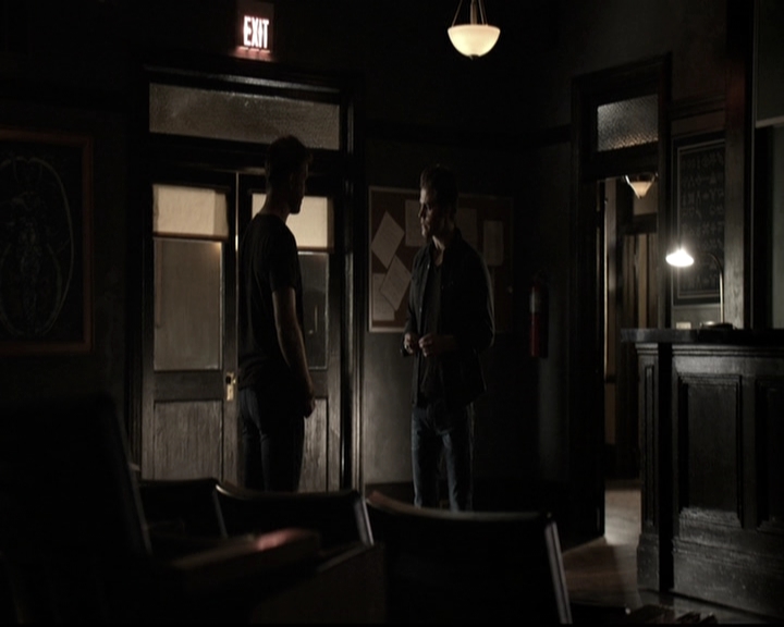 VampireDiariesWorld-dot-nl_6x05The_WorldHasTurnedAndLeftMeHere0712.jpg