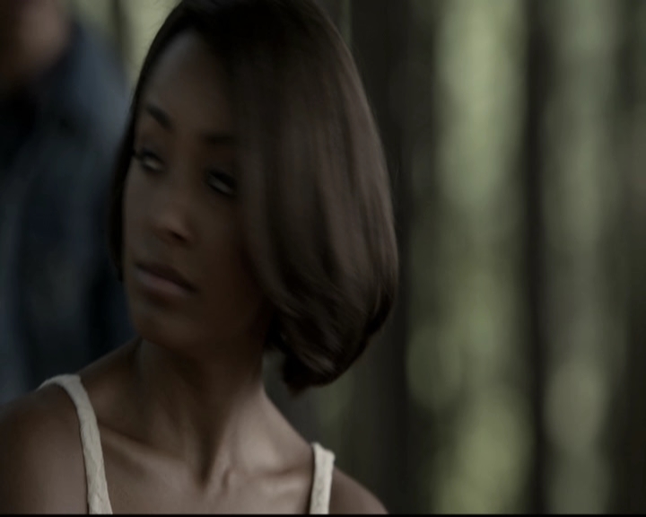 VampireDiariesWorld-dot-nl_6x05The_WorldHasTurnedAndLeftMeHere0807.jpg