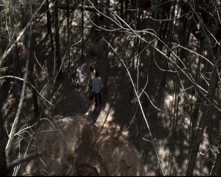 VampireDiariesWorld-dot-nl_6x05The_WorldHasTurnedAndLeftMeHere0908.jpg