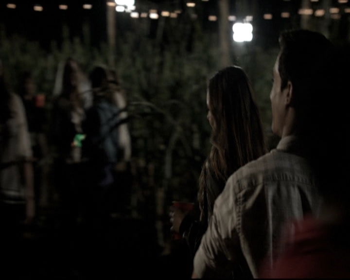 VampireDiariesWorld-dot-nl_6x05The_WorldHasTurnedAndLeftMeHere1040.jpg