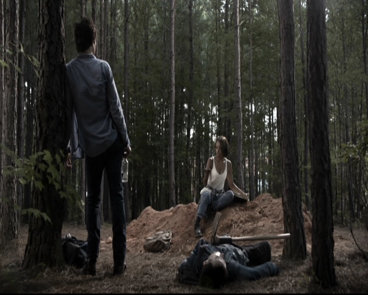 VampireDiariesWorld-dot-nl_6x05The_WorldHasTurnedAndLeftMeHere1396.jpg