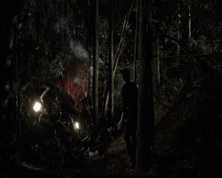 VampireDiariesWorld-dot-nl_6x05The_WorldHasTurnedAndLeftMeHere1428.jpg