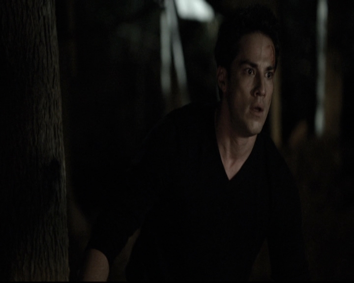 VampireDiariesWorld-dot-nl_6x05The_WorldHasTurnedAndLeftMeHere1430.jpg