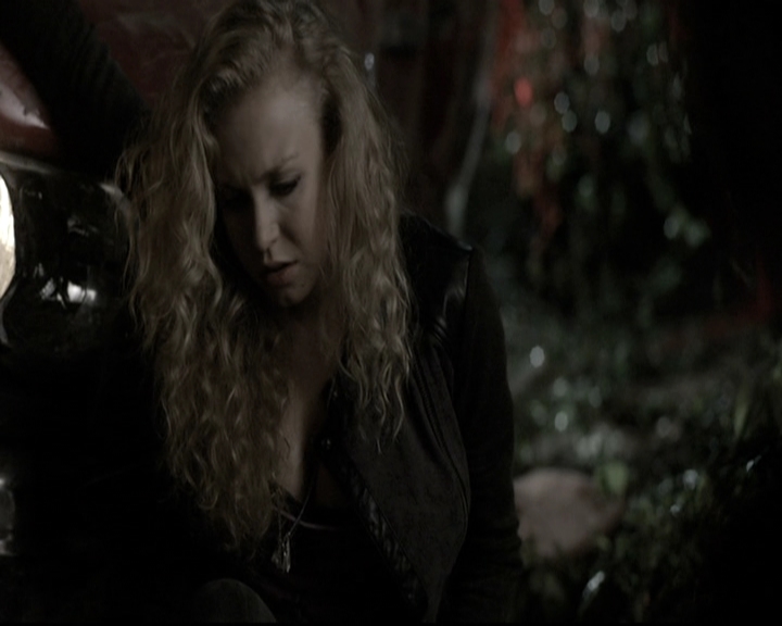 VampireDiariesWorld-dot-nl_6x05The_WorldHasTurnedAndLeftMeHere1663.jpg