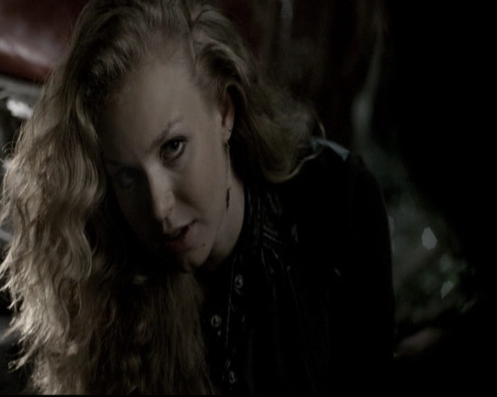 VampireDiariesWorld-dot-nl_6x05The_WorldHasTurnedAndLeftMeHere1693.jpg