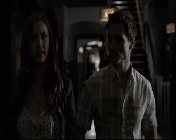 VampireDiariesWorld-dot-nl_6x05The_WorldHasTurnedAndLeftMeHere2011.jpg