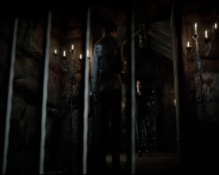 VampireDiariesWorld-dot-nl_6x05The_WorldHasTurnedAndLeftMeHere2218.jpg