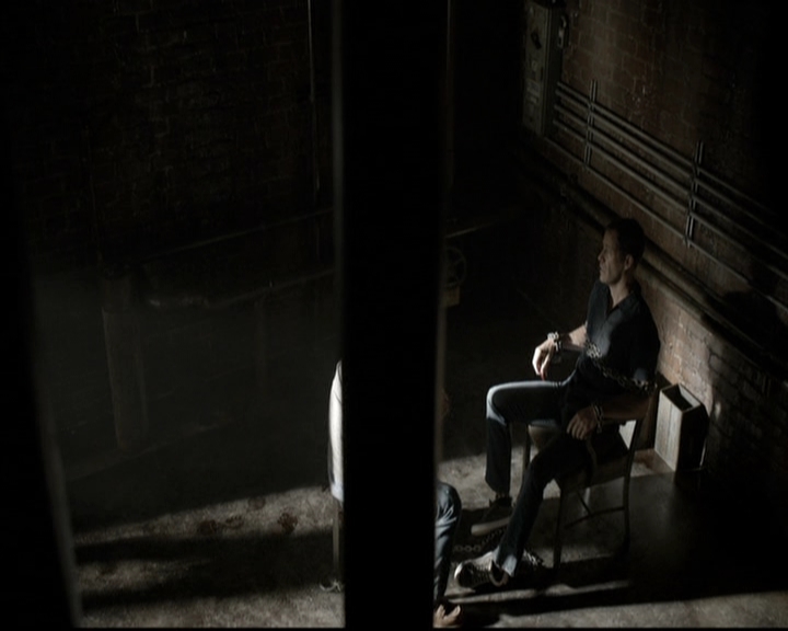 VampireDiariesWorld-dot-nl_6x07DoYouRememberTheFirstTime0558.jpg