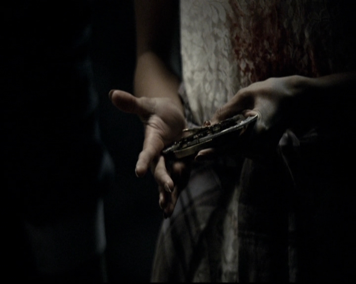 VampireDiariesWorld-dot-nl_6x07DoYouRememberTheFirstTime1433.jpg