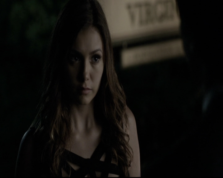 VampireDiariesWorld-dot-nl_6x07DoYouRememberTheFirstTime1574.jpg