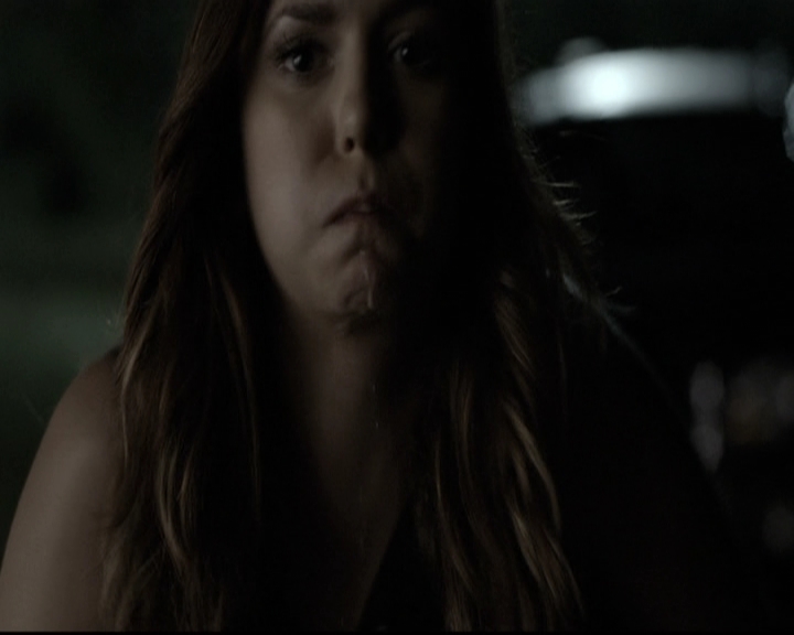 VampireDiariesWorld-dot-nl_6x07DoYouRememberTheFirstTime1727.jpg