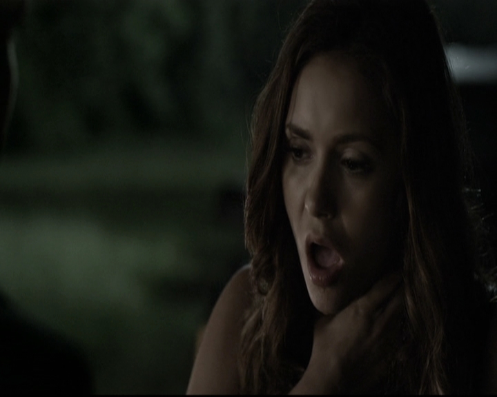 VampireDiariesWorld-dot-nl_6x07DoYouRememberTheFirstTime1743.jpg