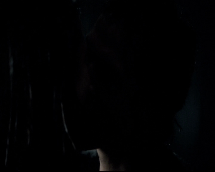 VampireDiariesWorld-dot-nl_6x07DoYouRememberTheFirstTime2220.jpg
