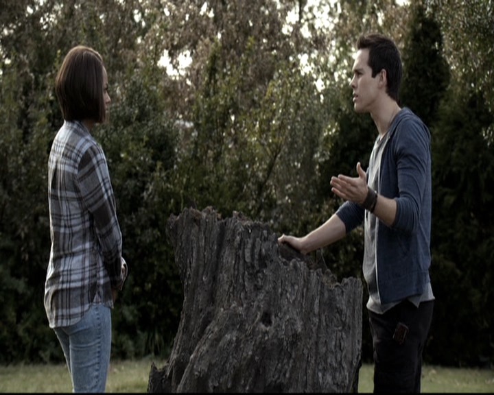 VampireDiariesWorld-dot-nl_6x08FadeIntoYou1747.jpg VampireDiariesWorld-dot-nl_6x08FadeIntoYou1747.jpg