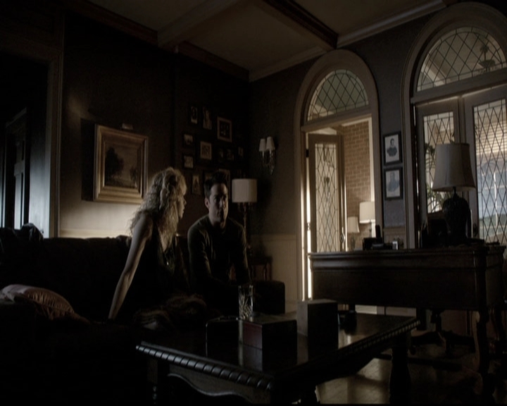 VampireDiariesWorld-dot-nl_6x08FadeIntoYou1931.jpg
