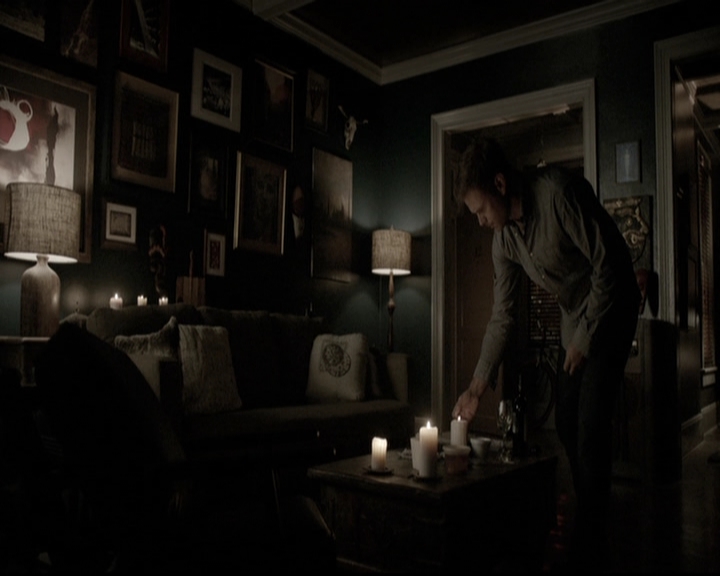 VampireDiariesWorld-dot-nl_6x09IAlone0002.jpg