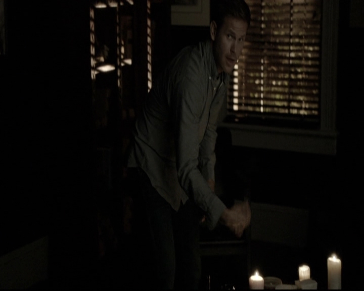 VampireDiariesWorld-dot-nl_6x09IAlone0005.jpg