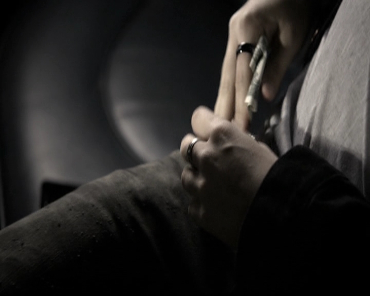 VampireDiariesWorld-dot-nl_6x09IAlone0563.jpg