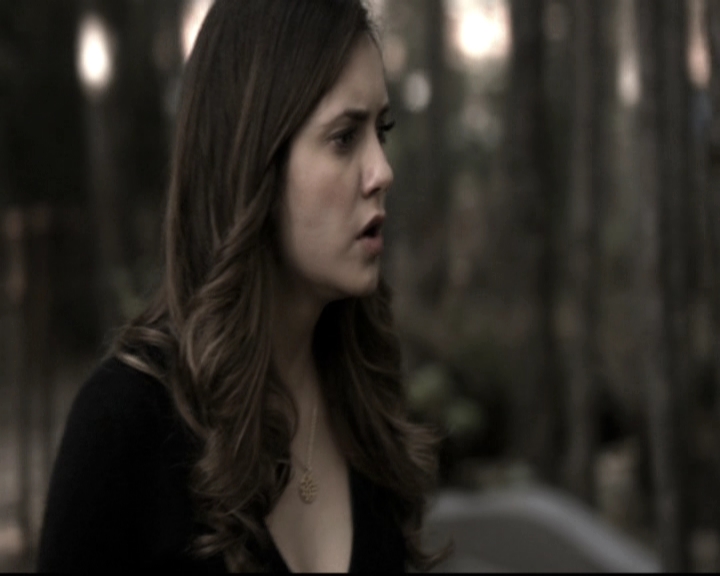 VampireDiariesWorld-dot-nl_6x09IAlone1693.jpg