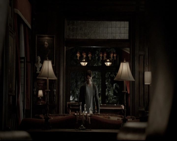VampireDiariesWorld-dot-nl_6x09IAlone2073.jpg