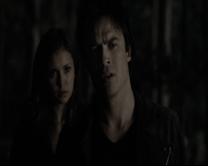 VampireDiariesWorld-dot-nl_6x09IAlone2150.jpg
