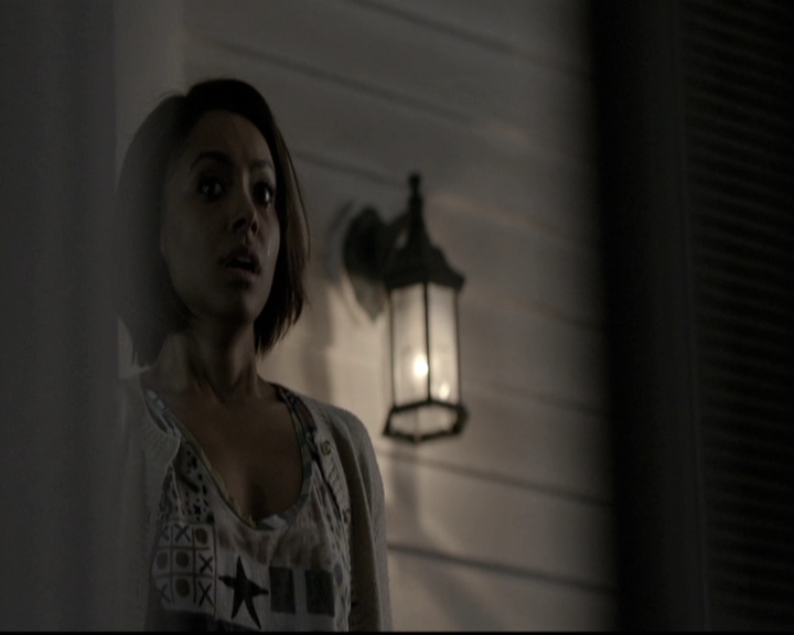VampireDiariesWorld-dot-nl_6x09IAlone2201.jpg