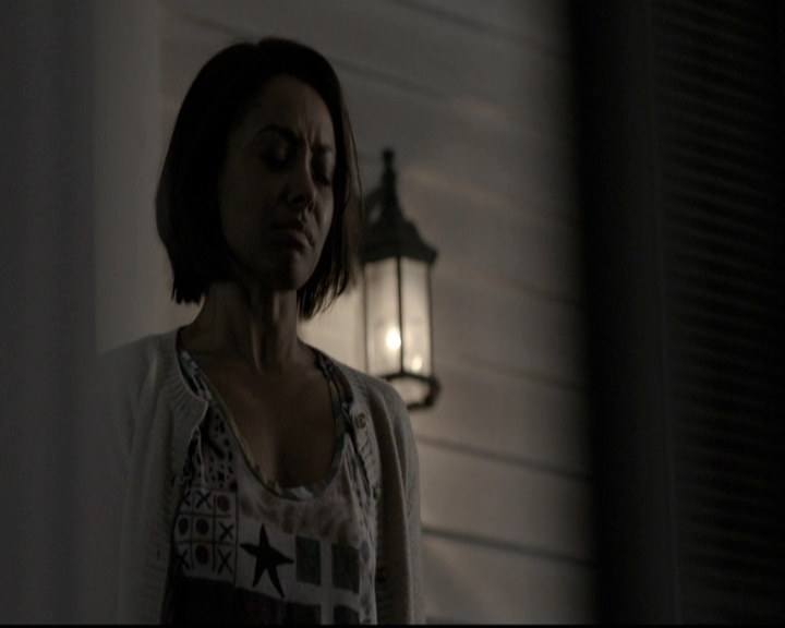 VampireDiariesWorld-dot-nl_6x09IAlone2205.jpg