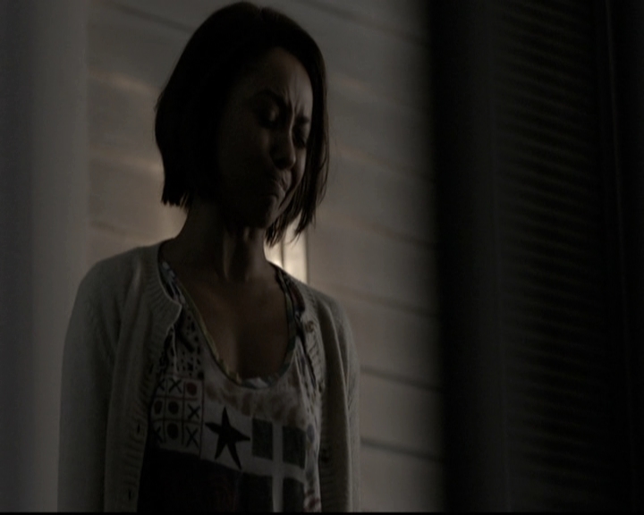 VampireDiariesWorld-dot-nl_6x09IAlone2206.jpg