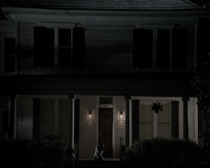 VampireDiariesWorld-dot-nl_6x09IAlone2215.jpg
