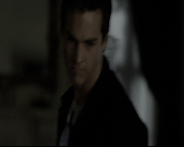 VampireDiariesWorld-dot-nl_6x09IAlone2240.jpg