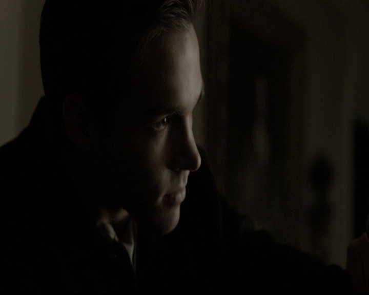 VampireDiariesWorld-dot-nl_6x09IAlone2250.jpg