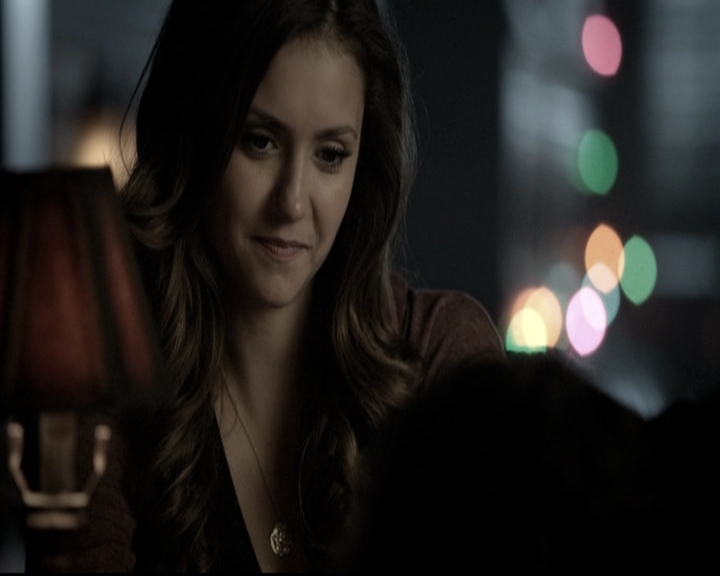 VampireDiariesWorld-dot-nl_6x10ChristmasThroughYourEyes0175.jpg