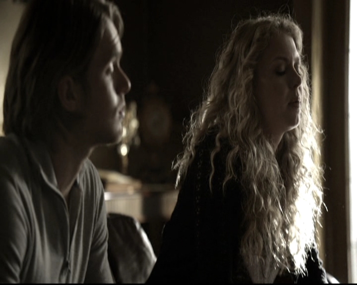 VampireDiariesWorld-dot-nl_6x10ChristmasThroughYourEyes0355.jpg