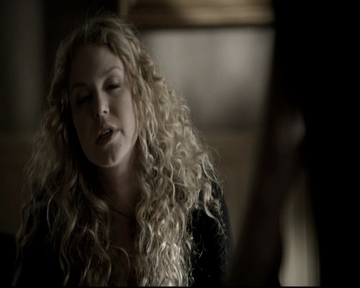 VampireDiariesWorld-dot-nl_6x10ChristmasThroughYourEyes0356.jpg