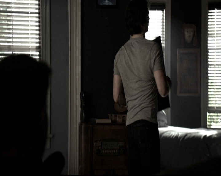 VampireDiariesWorld-dot-nl_6x10ChristmasThroughYourEyes0432.jpg