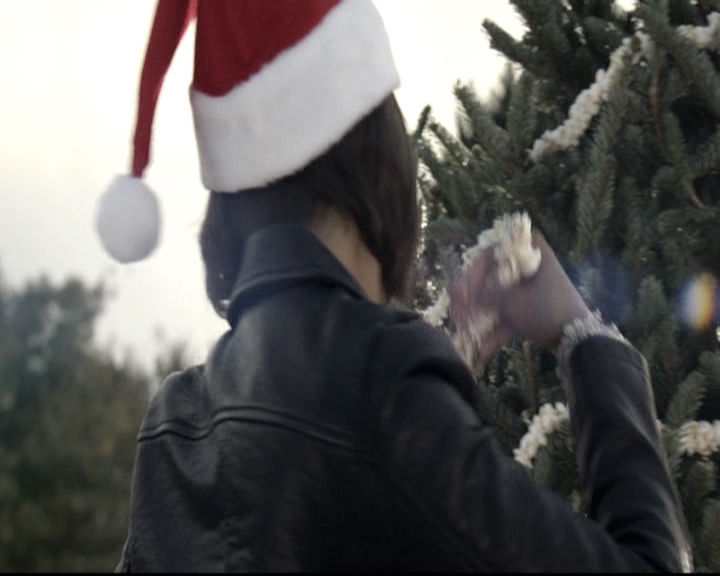 VampireDiariesWorld-dot-nl_6x10ChristmasThroughYourEyes0463.jpg VampireDiariesWorld-dot-nl_6x10ChristmasThroughYourEyes0463.jpg