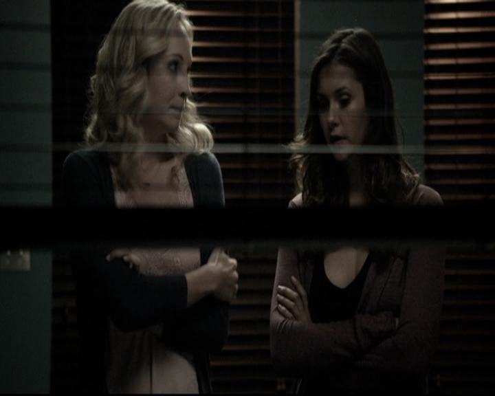 VampireDiariesWorld-dot-nl_6x10ChristmasThroughYourEyes0749.jpg