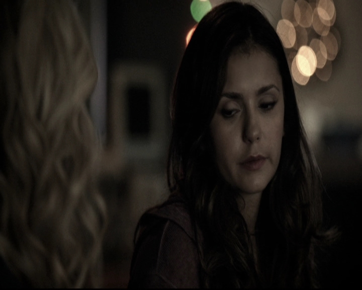VampireDiariesWorld-dot-nl_6x10ChristmasThroughYourEyes0762.jpg
