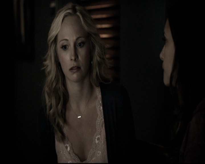 VampireDiariesWorld-dot-nl_6x10ChristmasThroughYourEyes0765.jpg