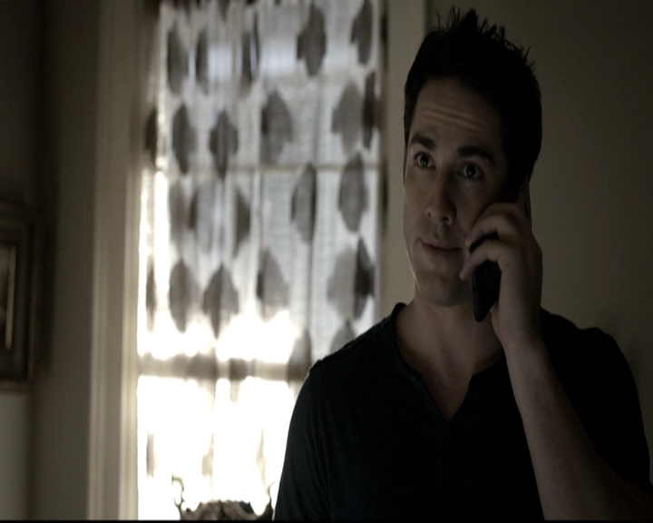 VampireDiariesWorld-dot-nl_6x10ChristmasThroughYourEyes0820.jpg