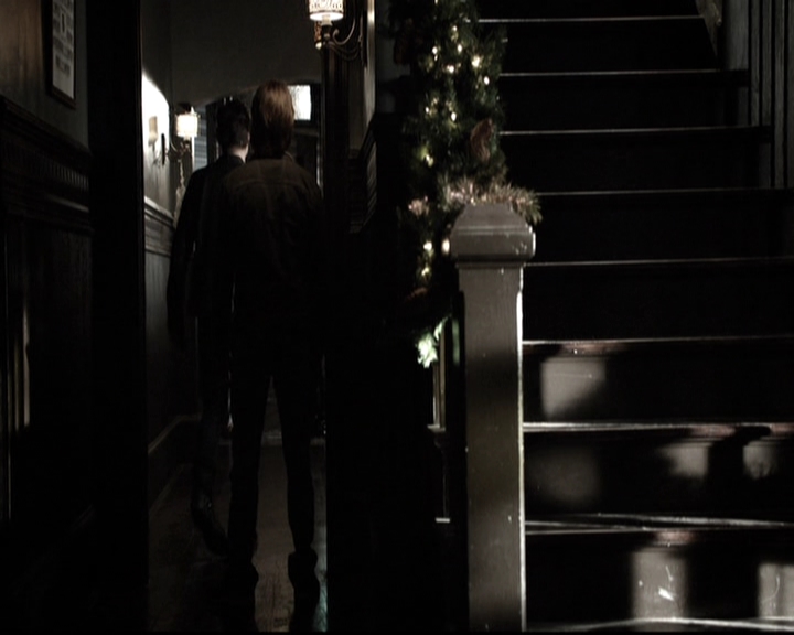 VampireDiariesWorld-dot-nl_6x10ChristmasThroughYourEyes0863.jpg