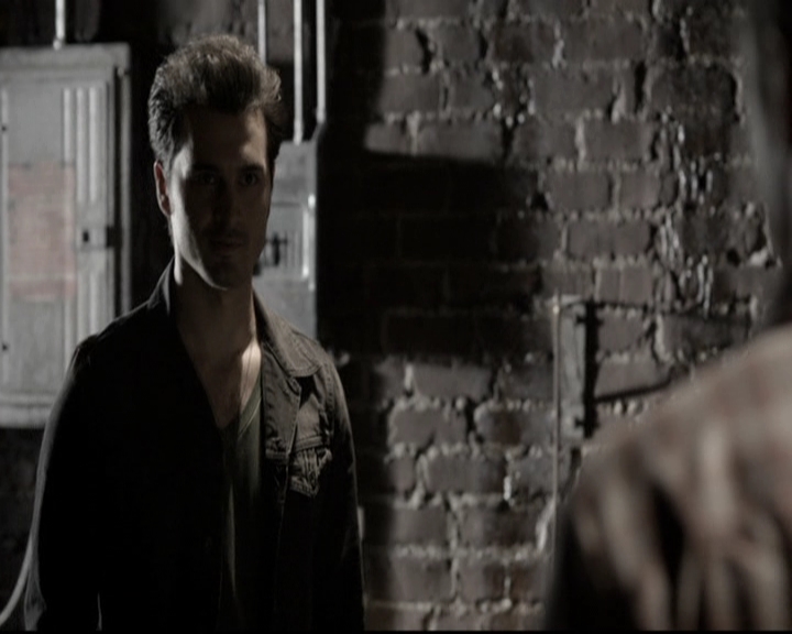 VampireDiariesWorld-dot-nl_6x10ChristmasThroughYourEyes0882.jpg