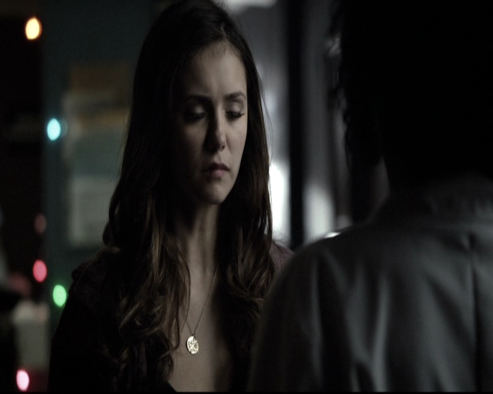 VampireDiariesWorld-dot-nl_6x10ChristmasThroughYourEyes0999.jpg