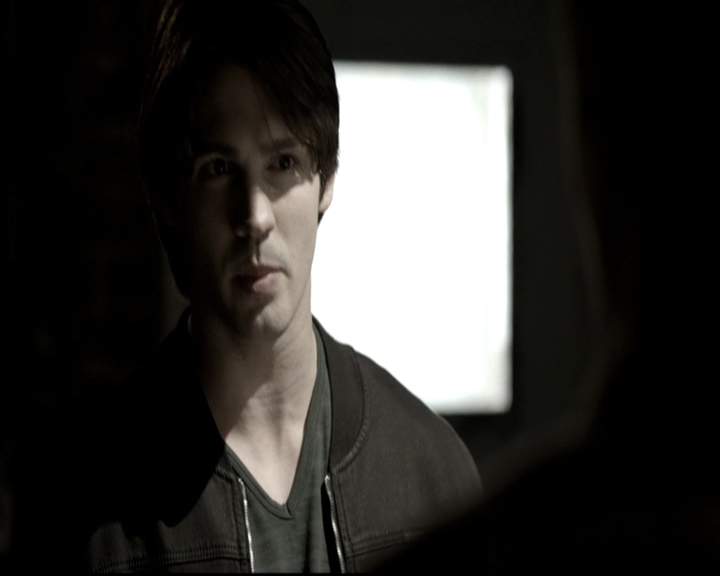 VampireDiariesWorld-dot-nl_6x10ChristmasThroughYourEyes1051.jpg