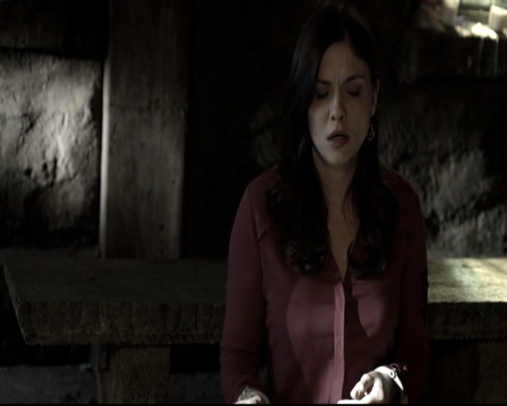 VampireDiariesWorld-dot-nl_6x10ChristmasThroughYourEyes1215.jpg