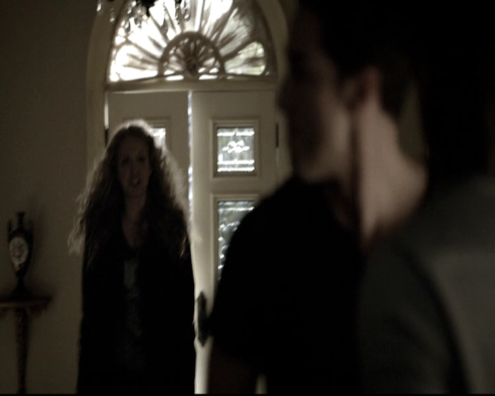 VampireDiariesWorld-dot-nl_6x10ChristmasThroughYourEyes1330.jpg