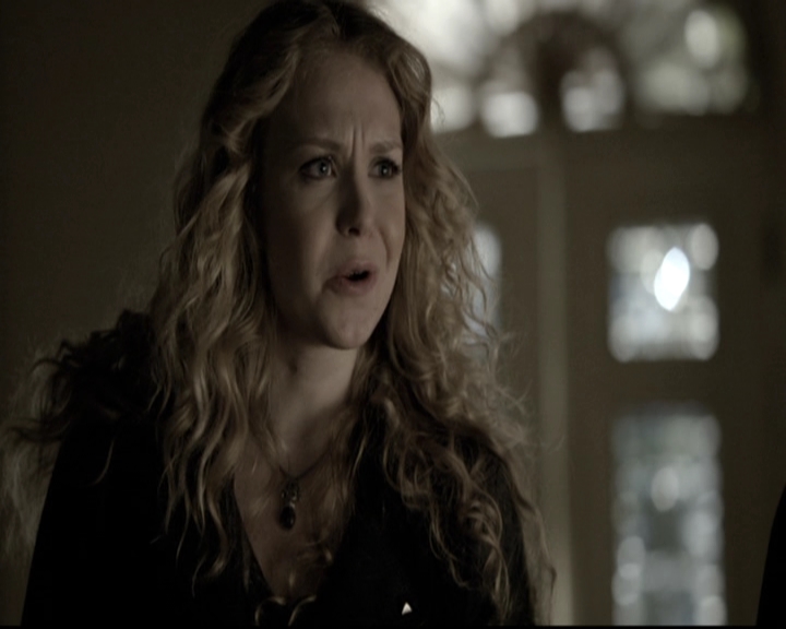 VampireDiariesWorld-dot-nl_6x10ChristmasThroughYourEyes1354.jpg