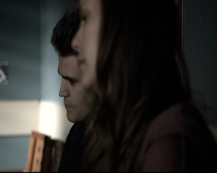 VampireDiariesWorld-dot-nl_6x10ChristmasThroughYourEyes1373.jpg
