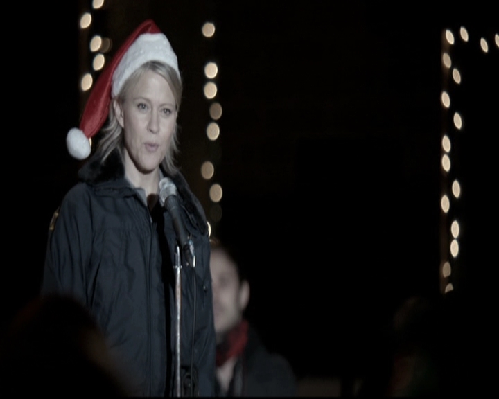 VampireDiariesWorld-dot-nl_6x10ChristmasThroughYourEyes1608.jpg