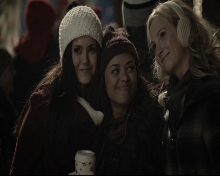 VampireDiariesWorld-dot-nl_6x10ChristmasThroughYourEyes1637.jpg VampireDiariesWorld-dot-nl_6x10ChristmasThroughYourEyes1637.jpg